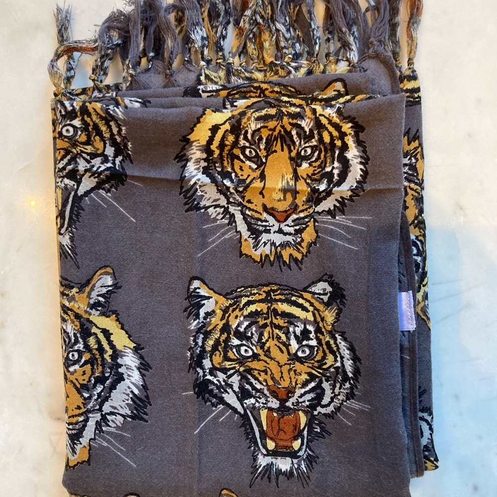 Straight To Hell Greatest Victory Scarf